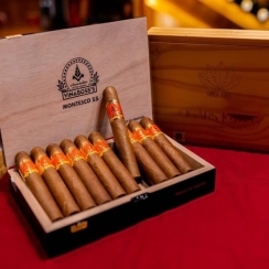Cigar Vinaboss Montesco 55 hộp 10 điếu